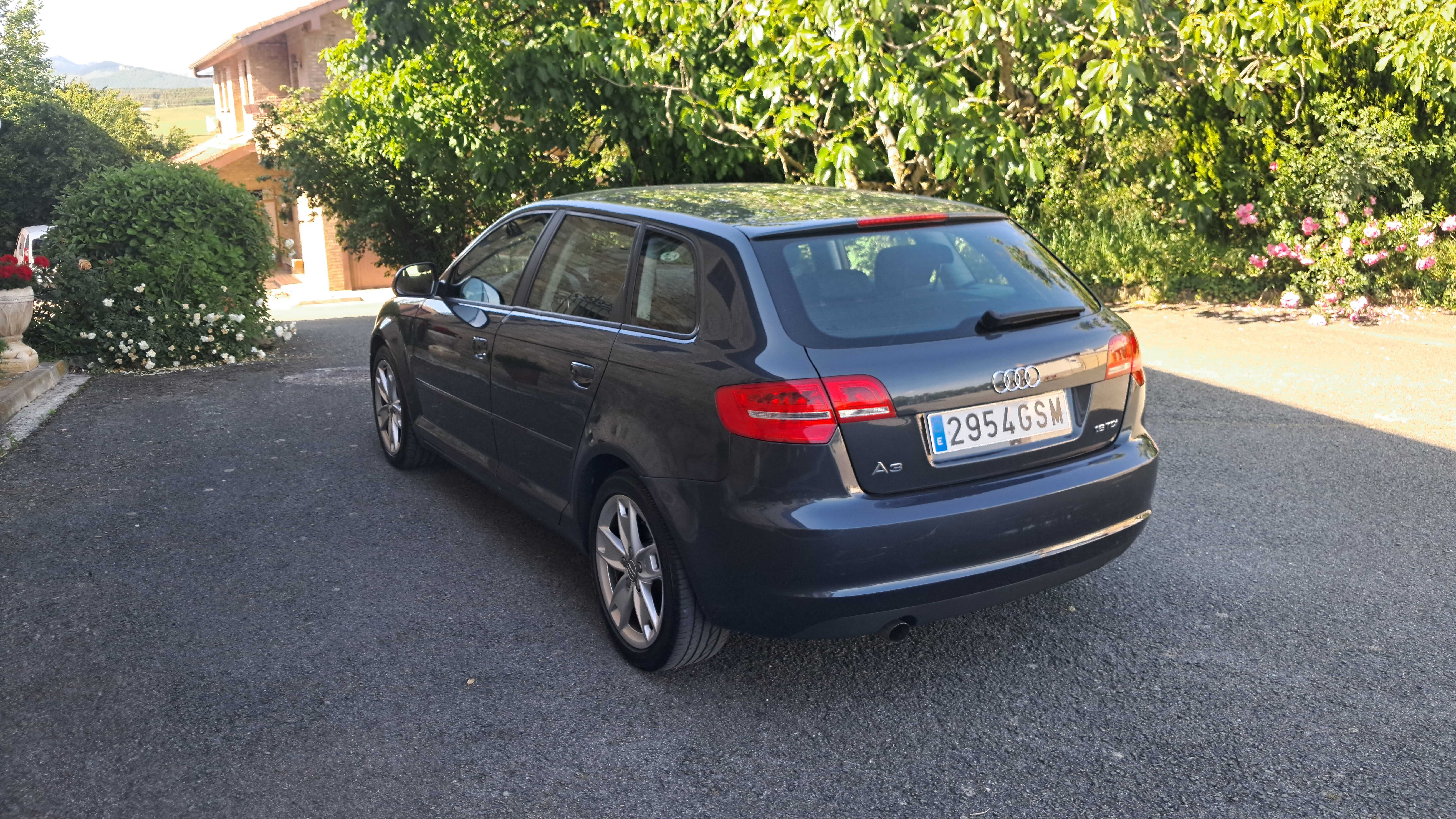Audi A3Sportback 1.6 TDI 105cv