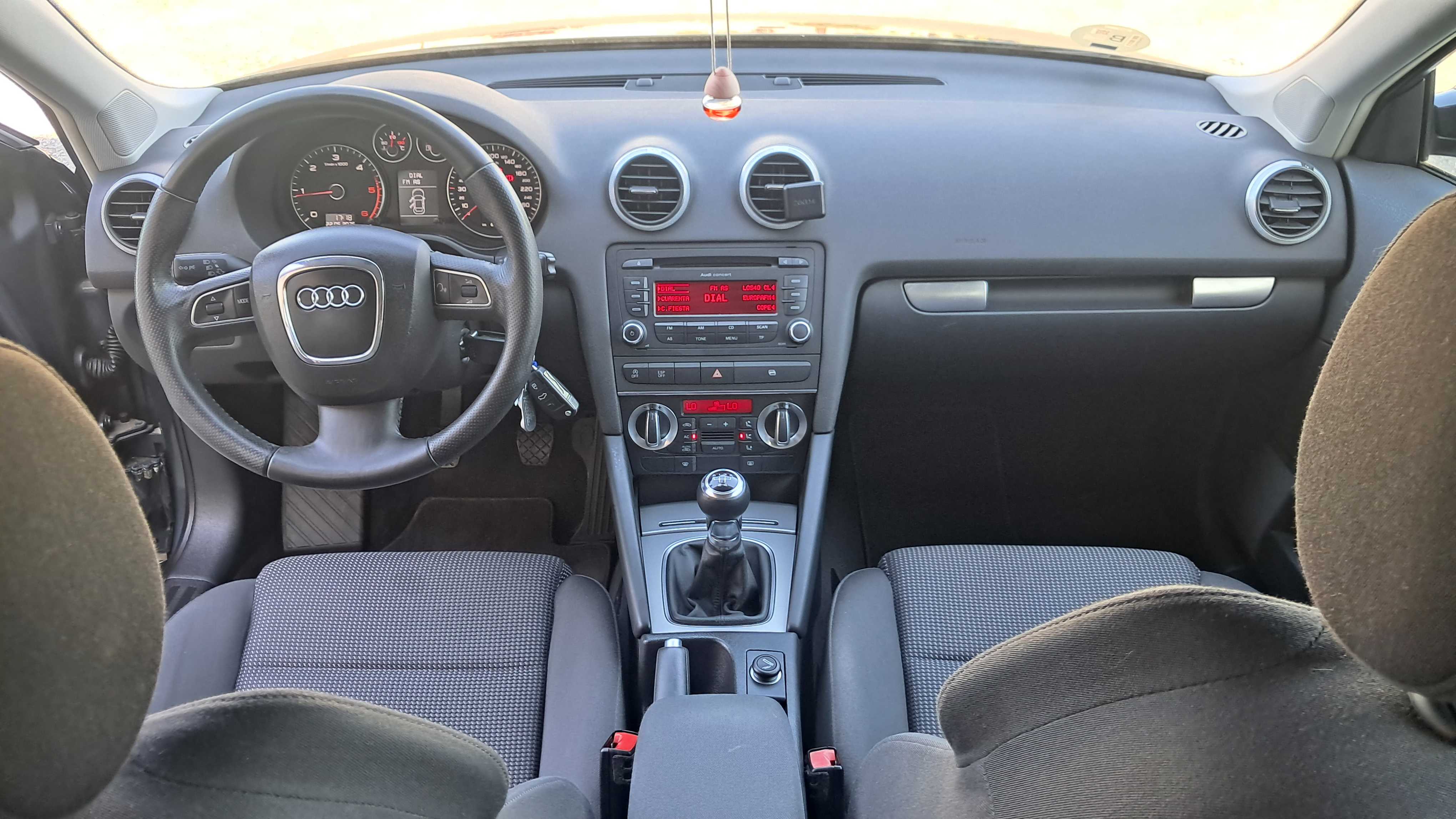 Audi A3Sportback 1.6 TDI 105cv
